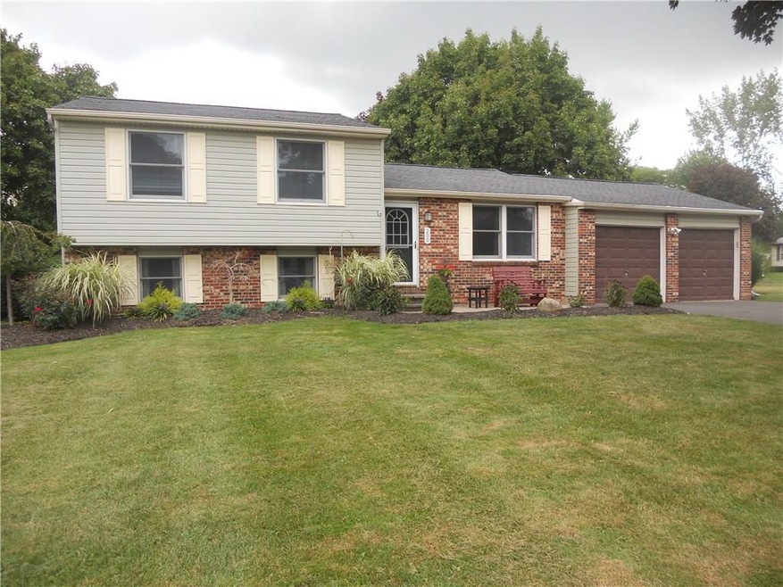 200 Hearthstone Rd, Chittenango, NY 13037 - photo 1