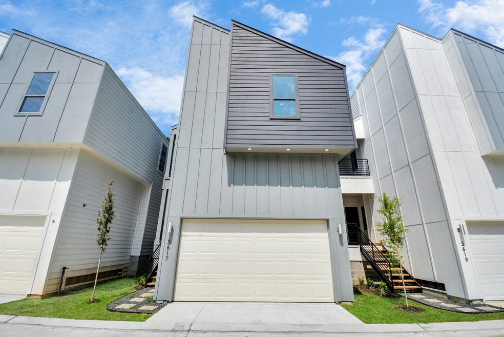 5616 Savyon Dr, Houston, TX 77091 - photo 1