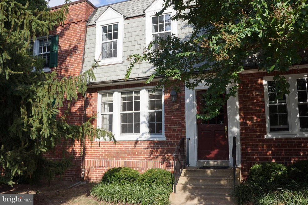 1727 N Rhodes St unit 232, Arlington, VA 22201 - photo 1