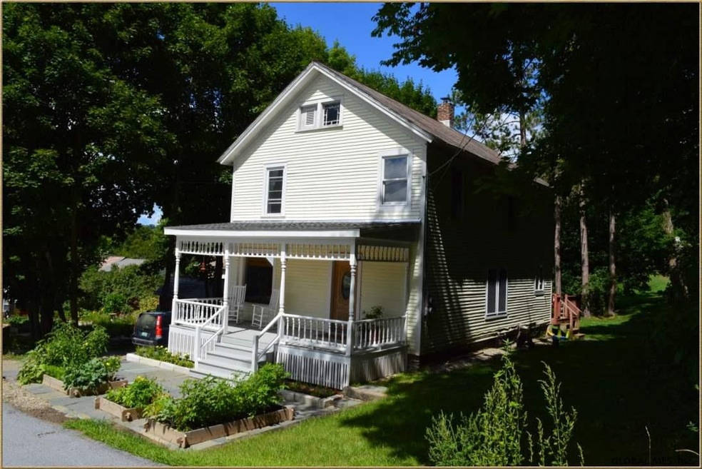 37 Nelson St, Pawlet, VT 05775 - photo 1