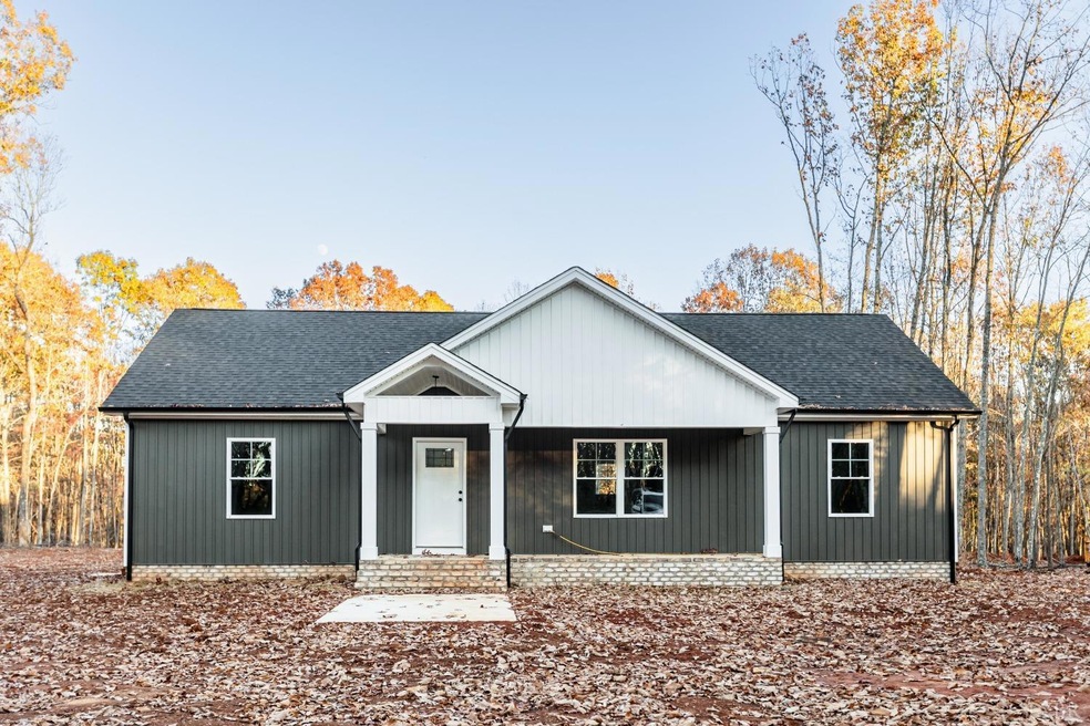 2146 Stonewall Rd, Concord, VA 24538 - photo 1