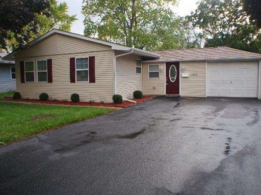 1026 Tacoma St, Carpentersville, IL 60110 - photo 1