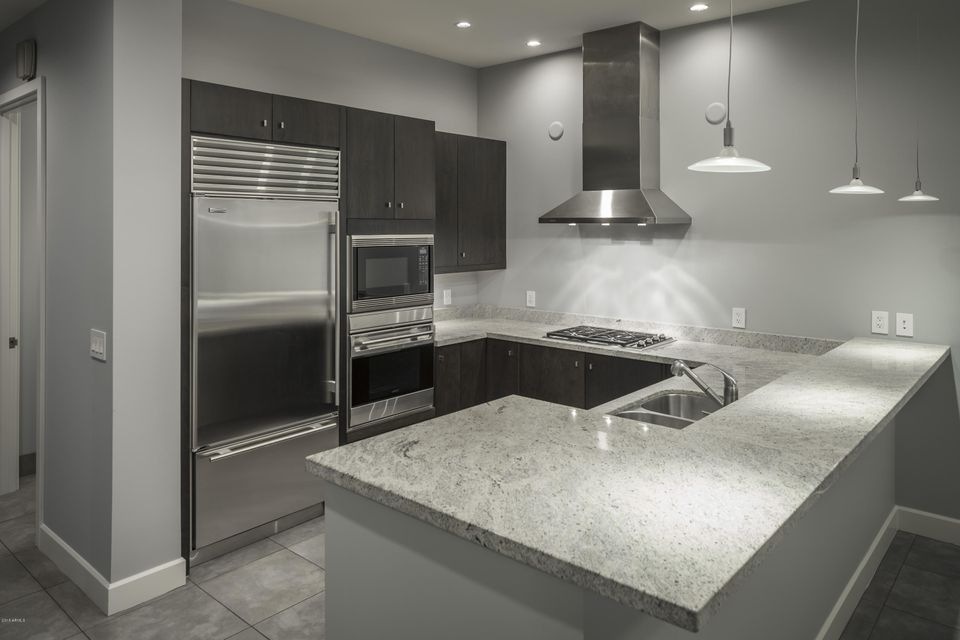 High-end Gourmet Kitchen