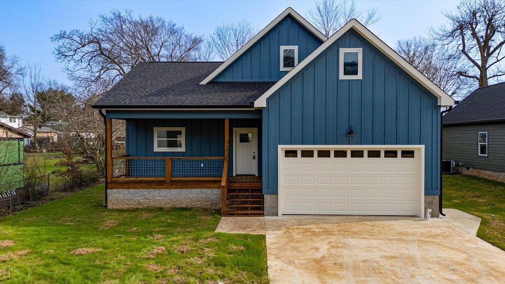 304 Cumberland Ave, Jasper, TN 37347 - photo 1