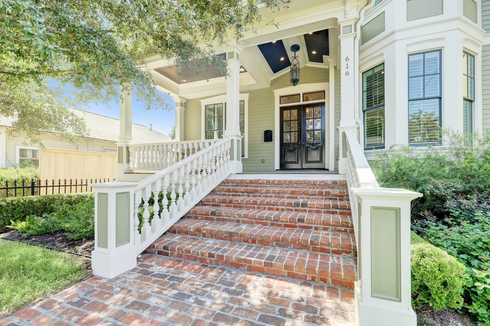 616 E 19th St, Houston, TX 77008 - photo 1