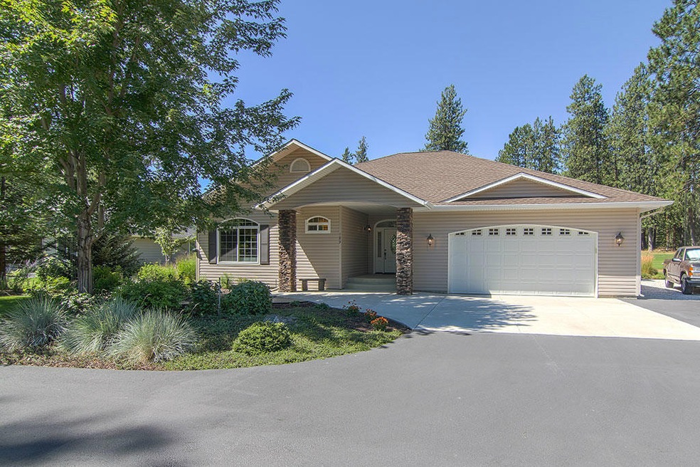 189 E Trappers Loop, Chewelah, WA 99109 - photo 1