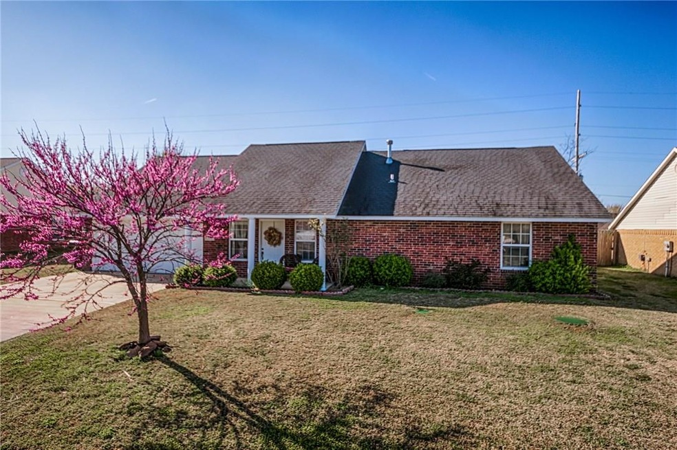 180 Joy Carol Loop, Bethel Heights, AR 72764 - photo 1