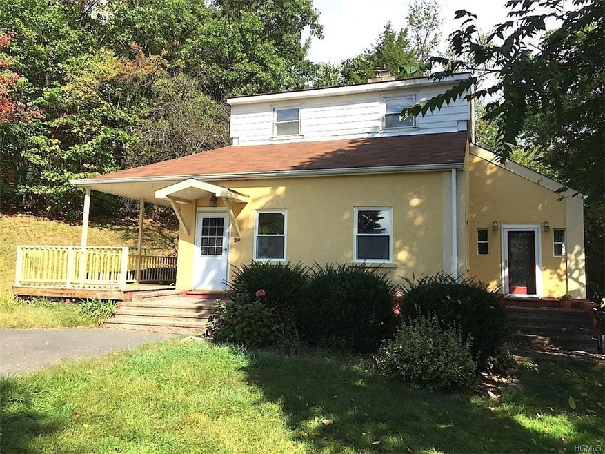 24 Morris Dr, Newburgh, NY 12550 - photo 1