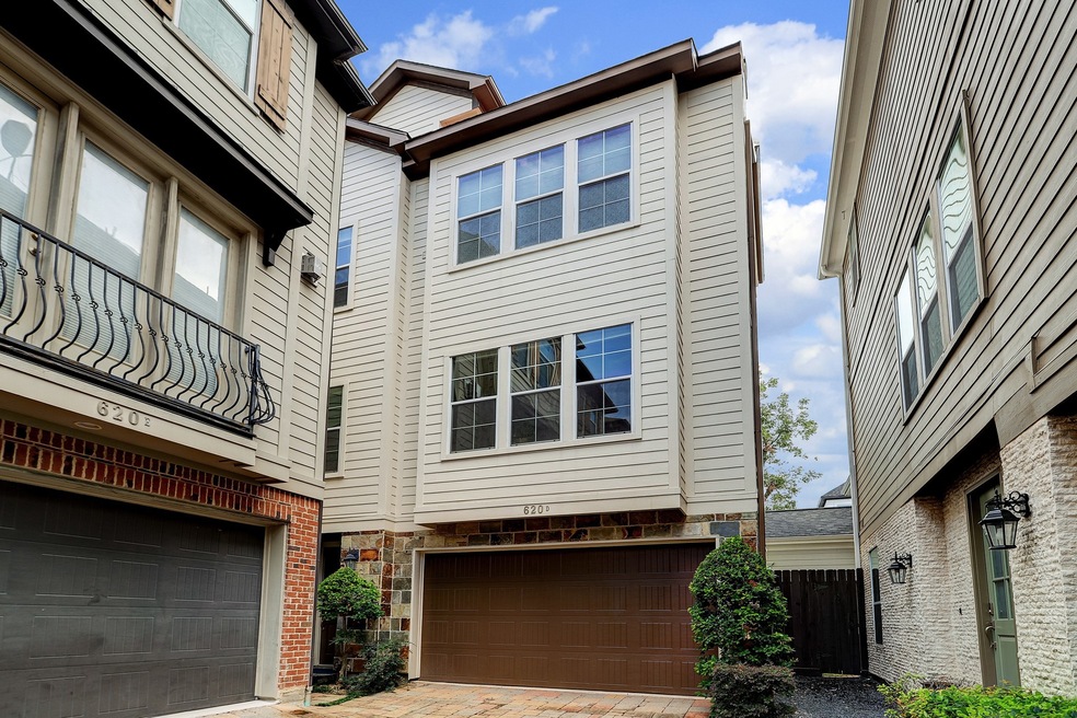 620 Rutland St unit D, Houston, TX 77007 - photo 1