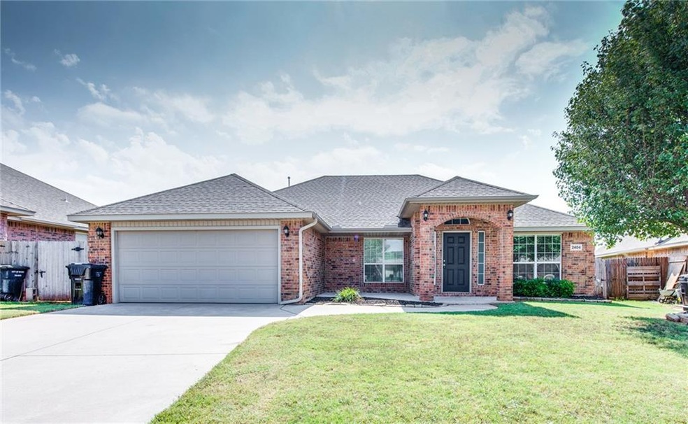 2404 SE 11th St, Moore, OK 73160 - photo 1