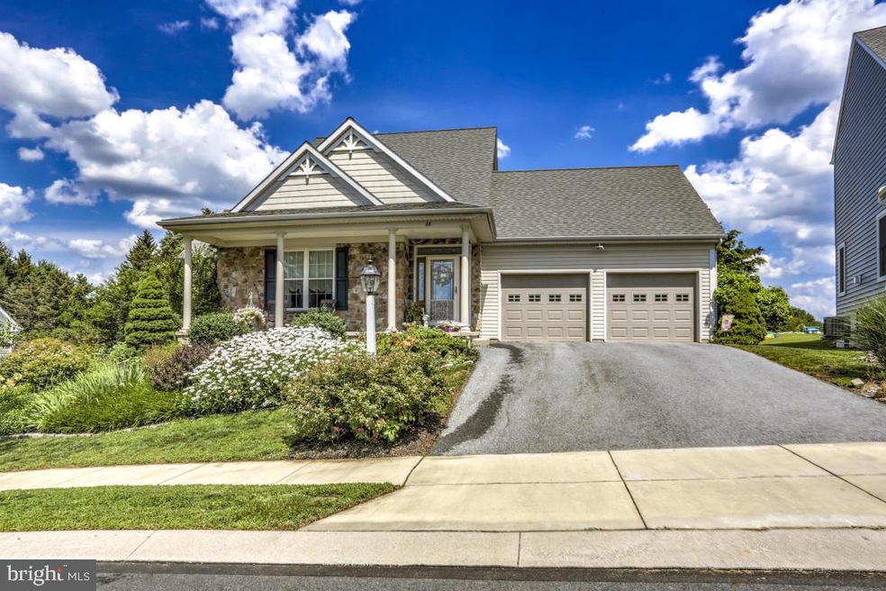 28 Breeze Way, Lancaster, PA 17602 - photo 1