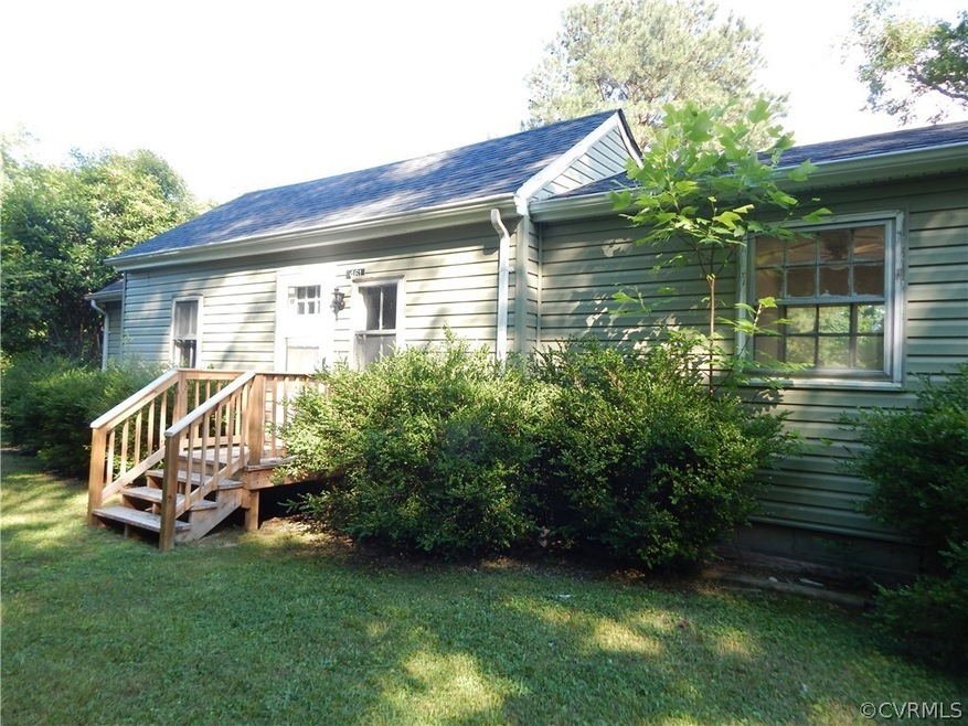 461 Southside Ln, Dunnsville, VA 22454 - photo 1