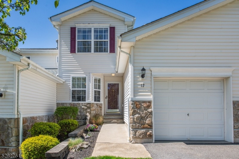 12 Spruce Hills Ct unit B1, Hamburg, NJ 07419 - photo 1