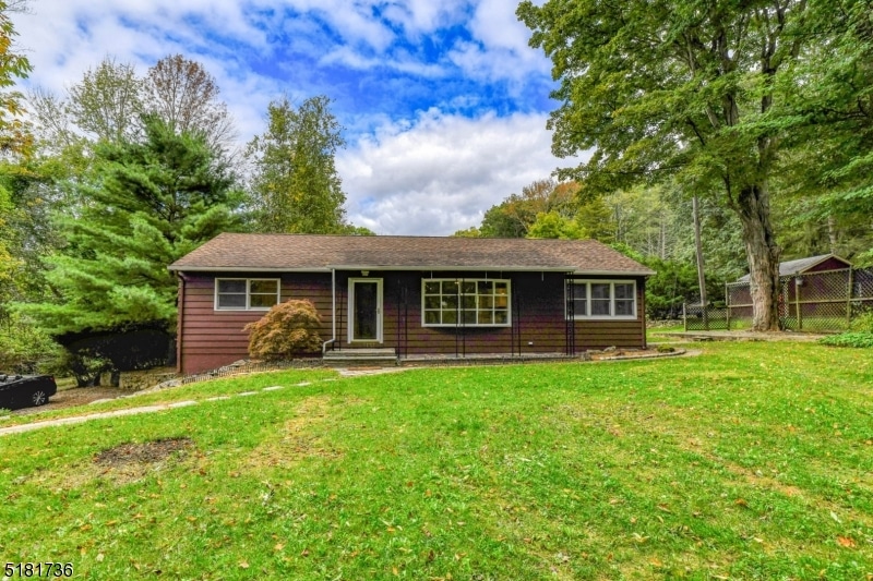 122 Petersburg Rd, Hackettstown, NJ 07840 - photo 1