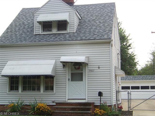 5467 South Blvd, Maple Heights, OH 44137 - photo 1