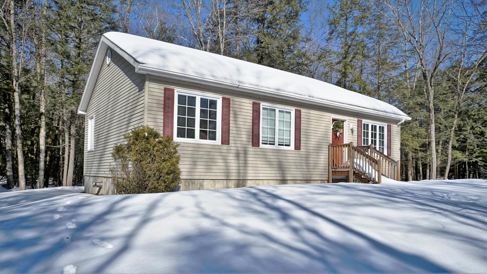 8 Pleasant Ln, New Gloucester, ME 04260 - photo 1
