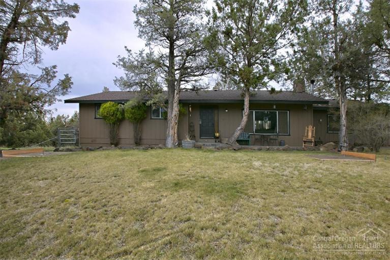 22960 Donna Ln, Bend, OR 97701 - photo 1