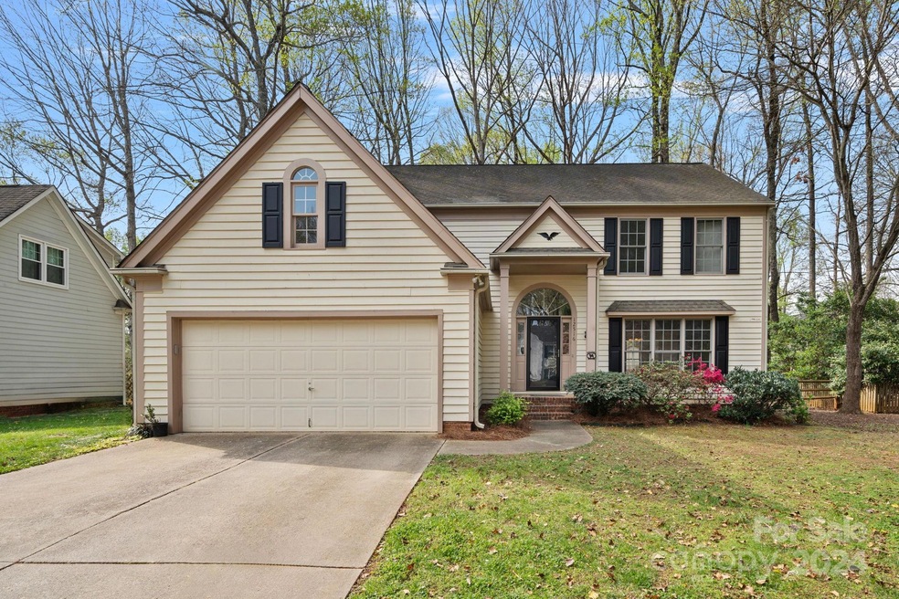 12516 Hawks Ridge Rd, Huntersville, NC 28078 - photo 1
