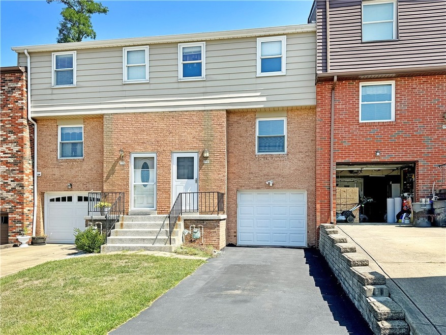 Welcome to 1713 Patrick Place in South Park! No HO