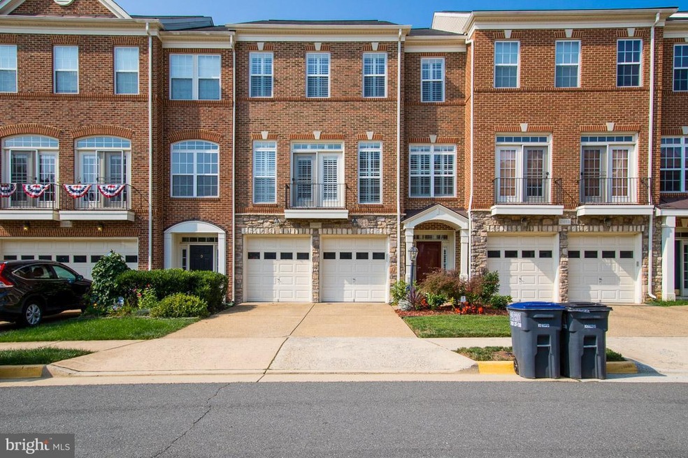 21961 Windy Oaks Square, Broadlands, VA 20148 - photo 1