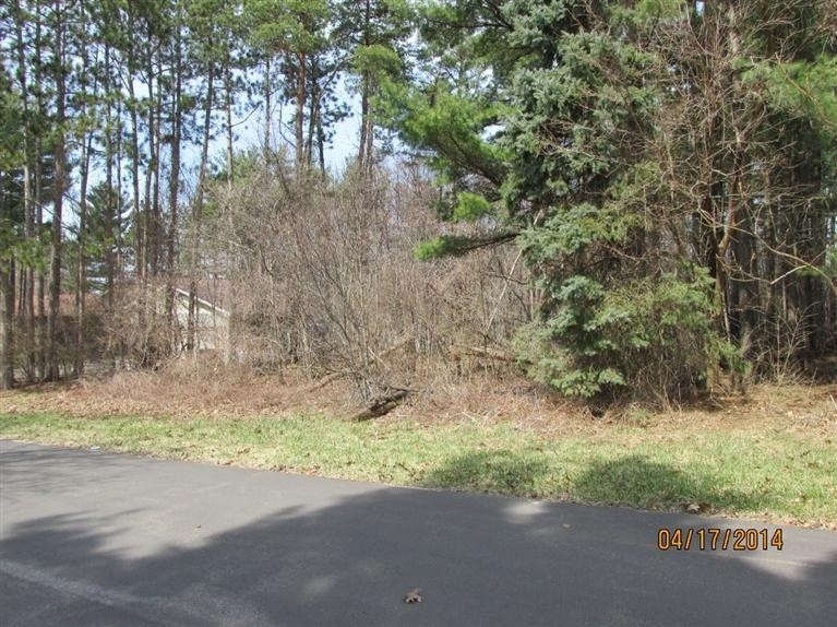 9 Hemlock Dr, Michigan City, IN 46360 - photo 1