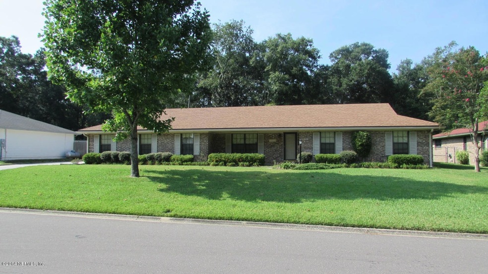 5924 Swamp Fox Rd, Jacksonville, FL 32210 - photo 1