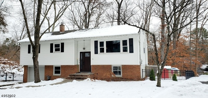 19 Ridge Rd, Bloomingdale, NJ 07403 - photo 1