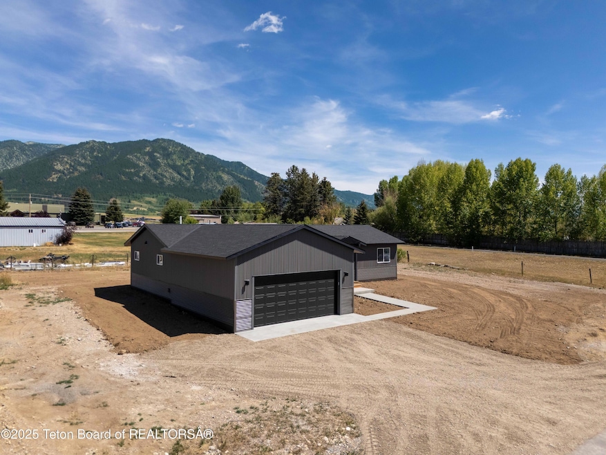 For Sale $550,000 • Co-Listing Agent