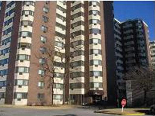 For Rent $1,300/month