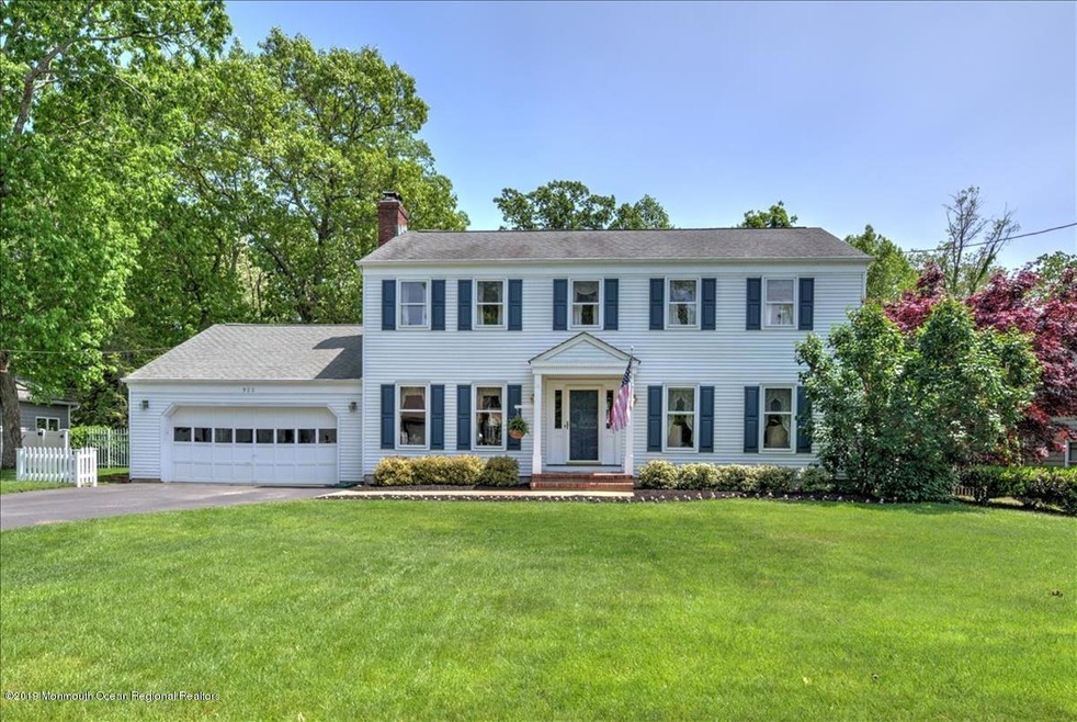 922 Teaberry Ln, Brielle, NJ 08730 - photo 1