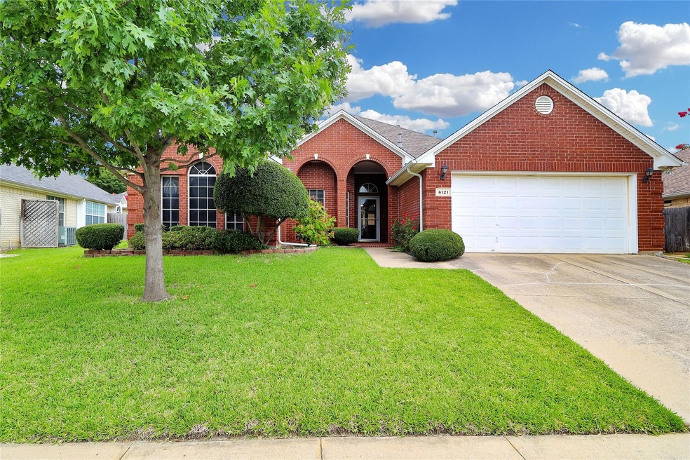 6121 Cliffbrook Dr, North Richland Hills, TX 76180 - photo 1