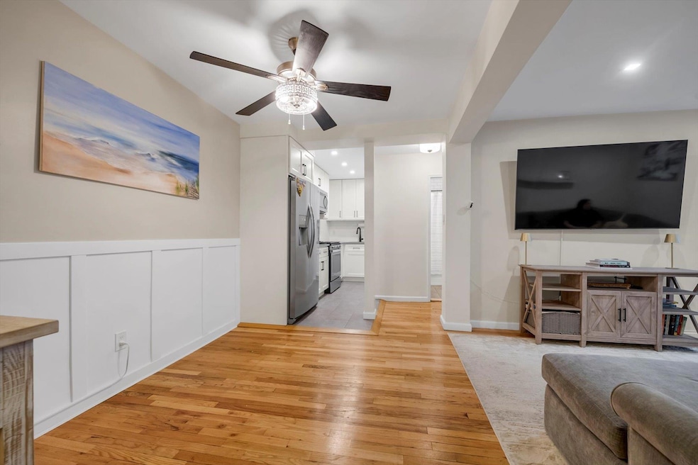 6515 Alderton St unit 3B, Rego Park, NY 11374 - photo 1