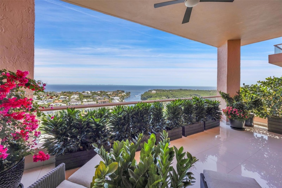 For Sale $3,900,000 • Co-Listing Agent