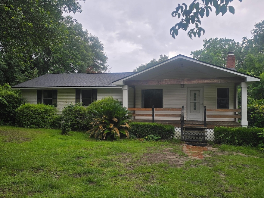 Under Contract $300,000 • Co-Listing Agent