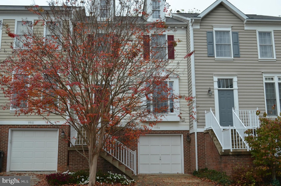 9908 Michael Schar Ct, Vienna, VA 22181 - photo 1