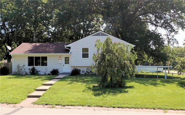 4837 Melrose Ln, Shawnee, KS 66203 - photo 1