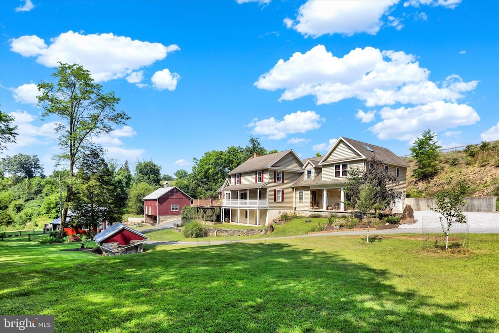 Pending $950,000 • Co-Listing Agent