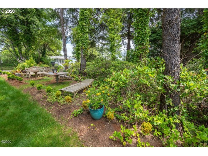 5501 SW 11th St, Lincoln City, OR 97367 - photo 1
