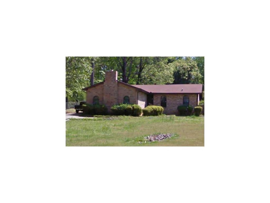 4436 Glade Rd, Forest Park, GA 30297 - photo 1