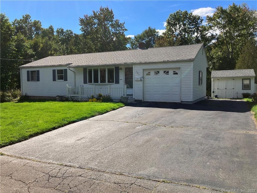 3 bedroom ranch with garage