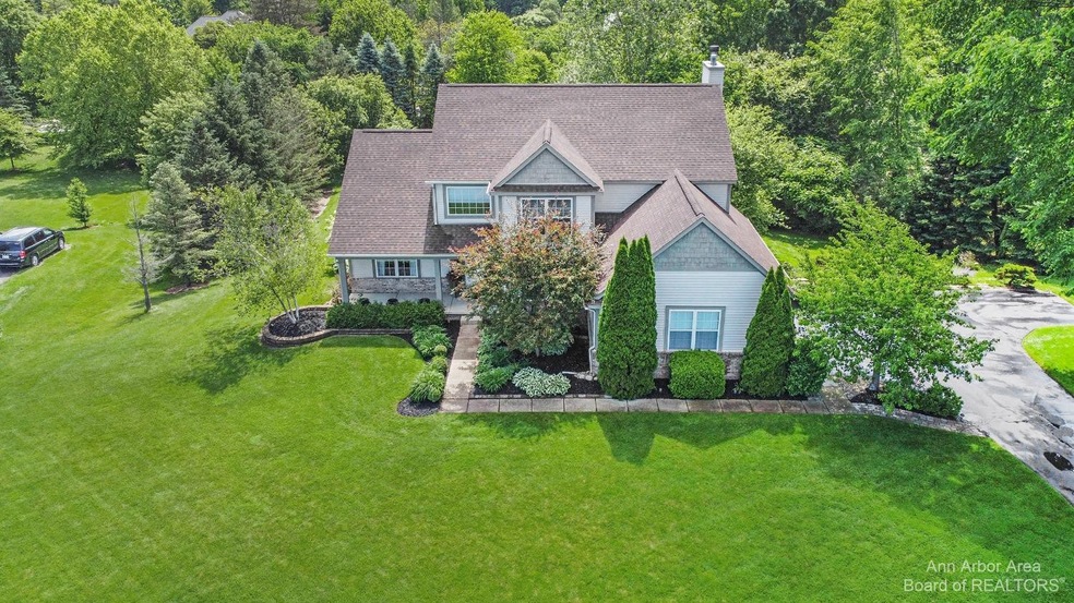 6458 Meadow Ridge Ct, Dexter, MI 48130 - photo 1