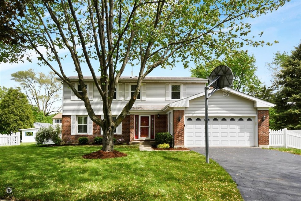 1310 Carol Ln, Naperville, IL 60565 - photo 1