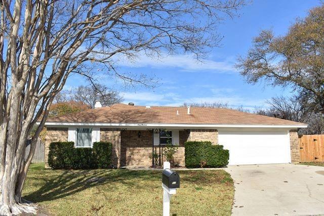 913 Shell Ct, Bedford, TX 76022 - photo 1