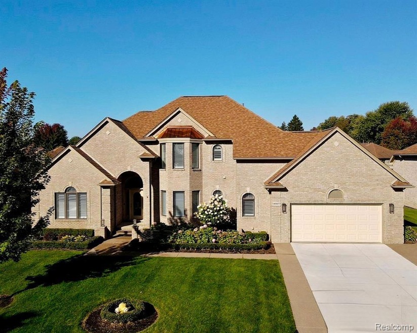 49877 Miller Ct unit 19, Chesterfield, MI 48047 - photo 1