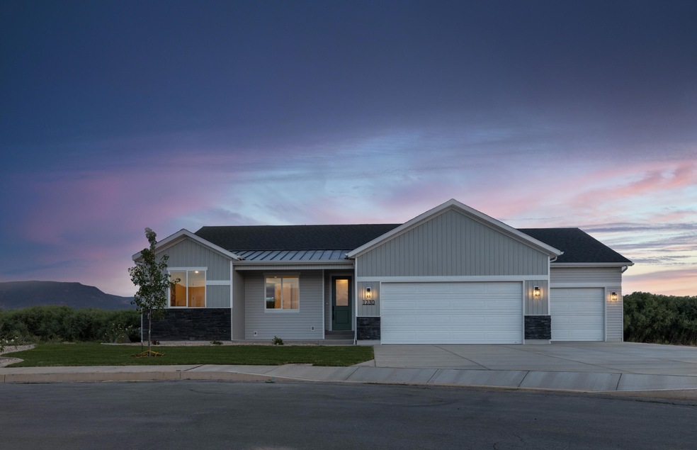 trayson exterior2