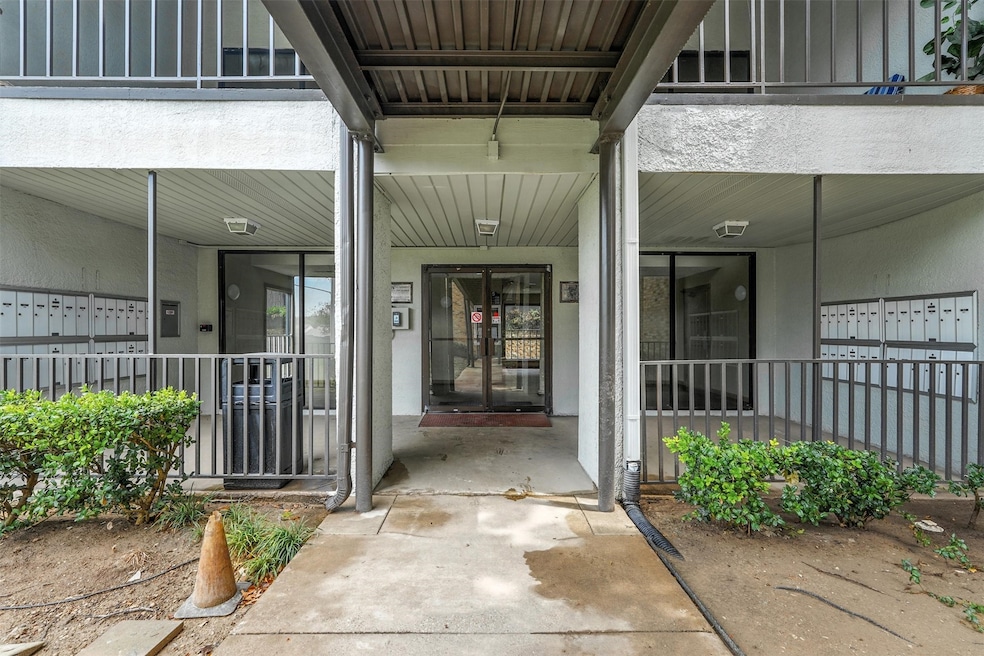 11470 Audelia Rd unit 363F, Dallas, TX 75243 - photo 1