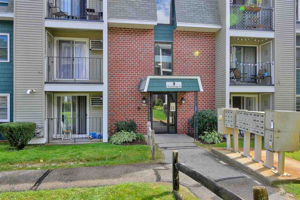 4 Knights Bridge Dr unit 104, Nashua, NH 03063 - photo 1