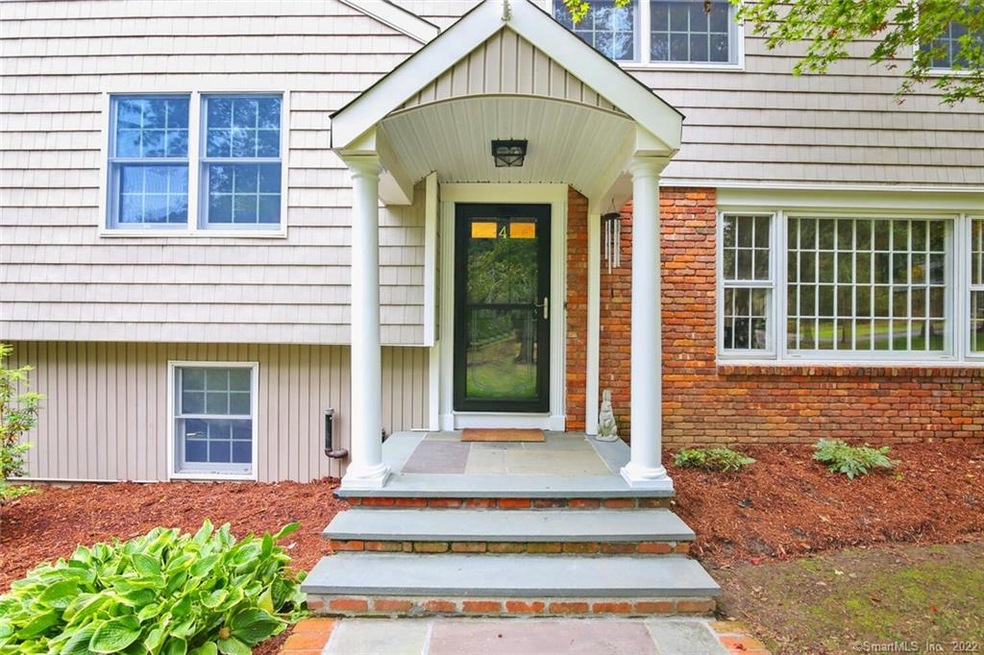 4 Fillmore Ln, Ridgefield, CT 06877 - photo 1