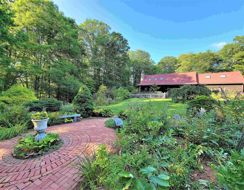 173 2nd Nh Turnpike, Hillsboro, NH 03244 - photo 1