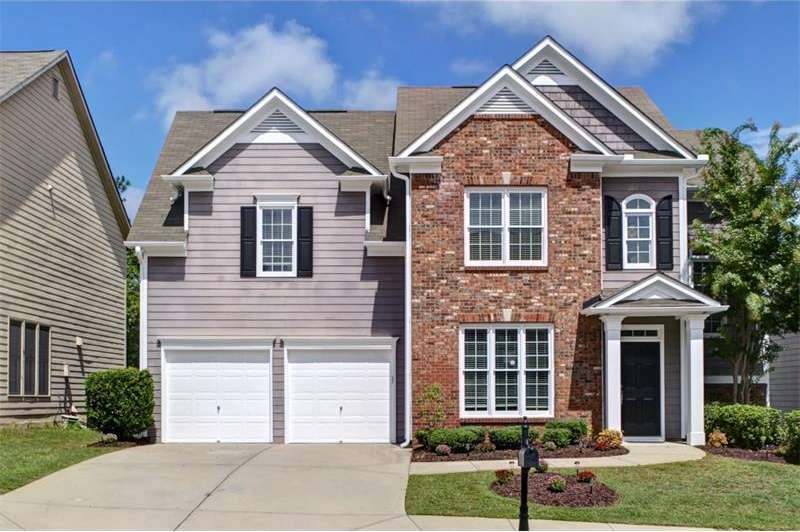 Beautiful home in sought after Hamilton Grove comm